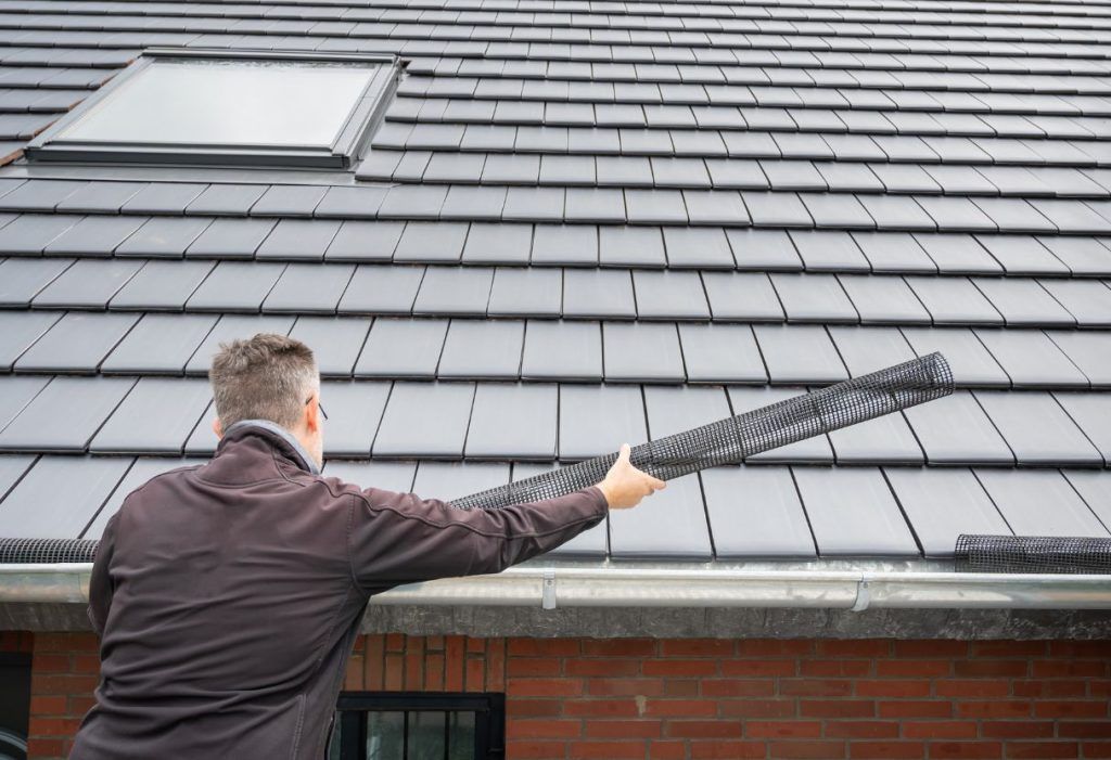 gutter cleaning services in sutton